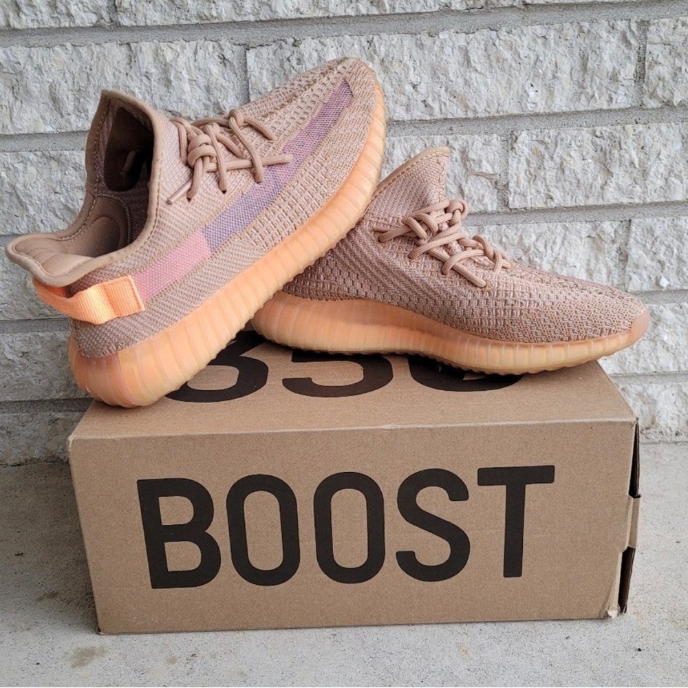 Yeezy 350 Clay size 8 Adidas